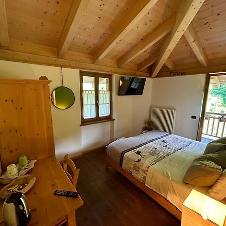 Agriturismo Valfraja เชมบรา ภายนอก รูปภาพ