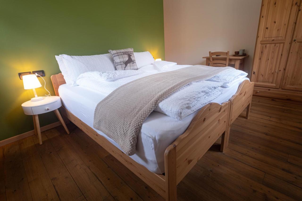 Agriturismo Valfraja เชมบรา ภายนอก รูปภาพ