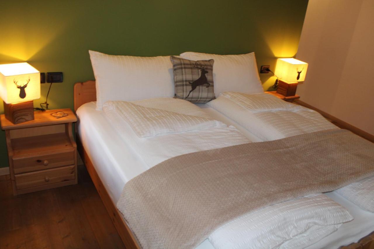 Agriturismo Valfraja เชมบรา ภายนอก รูปภาพ