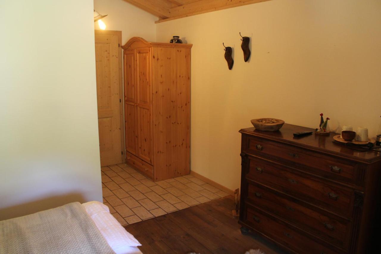 Agriturismo Valfraja เชมบรา ภายนอก รูปภาพ
