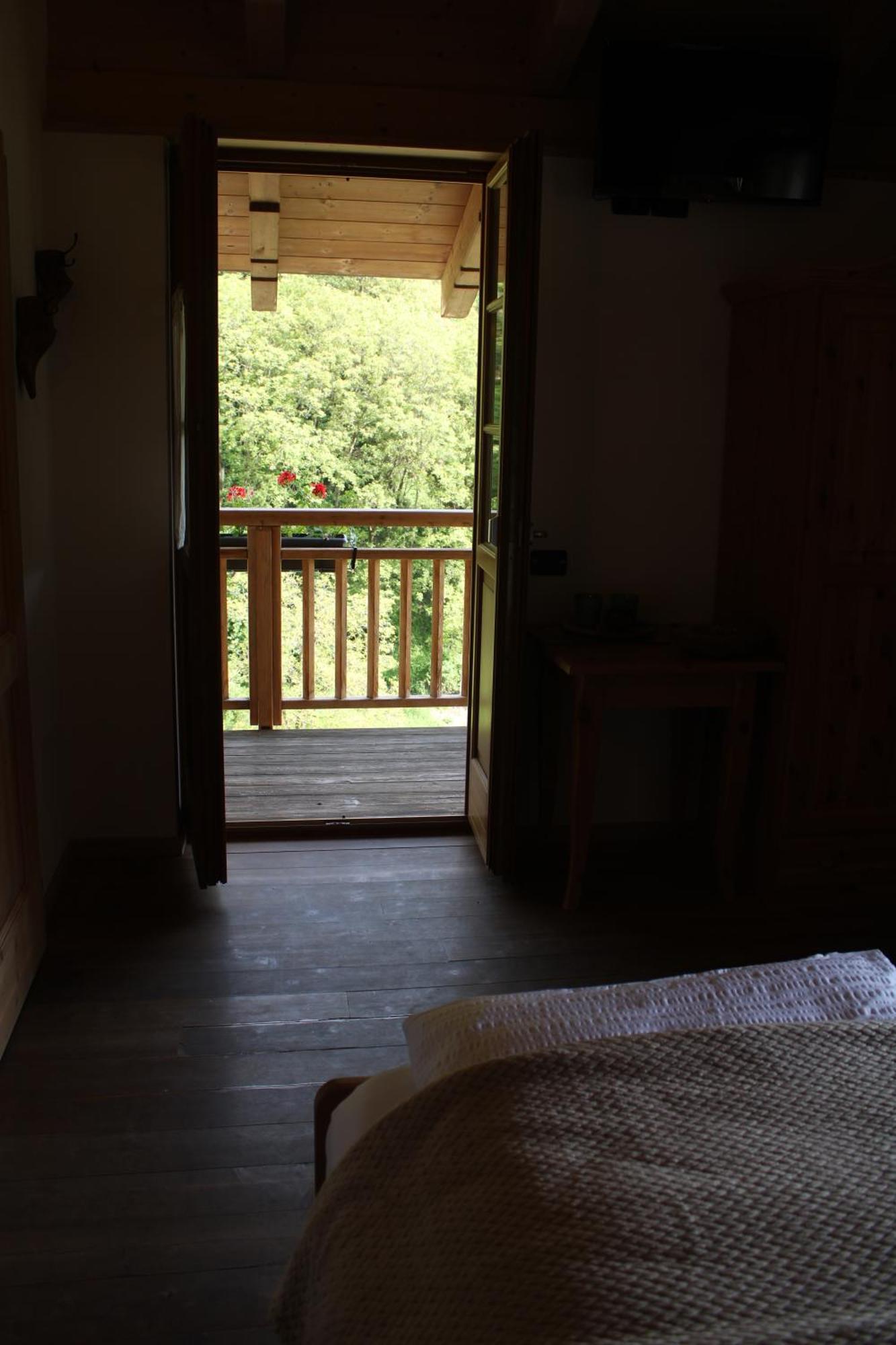 Agriturismo Valfraja เชมบรา ภายนอก รูปภาพ