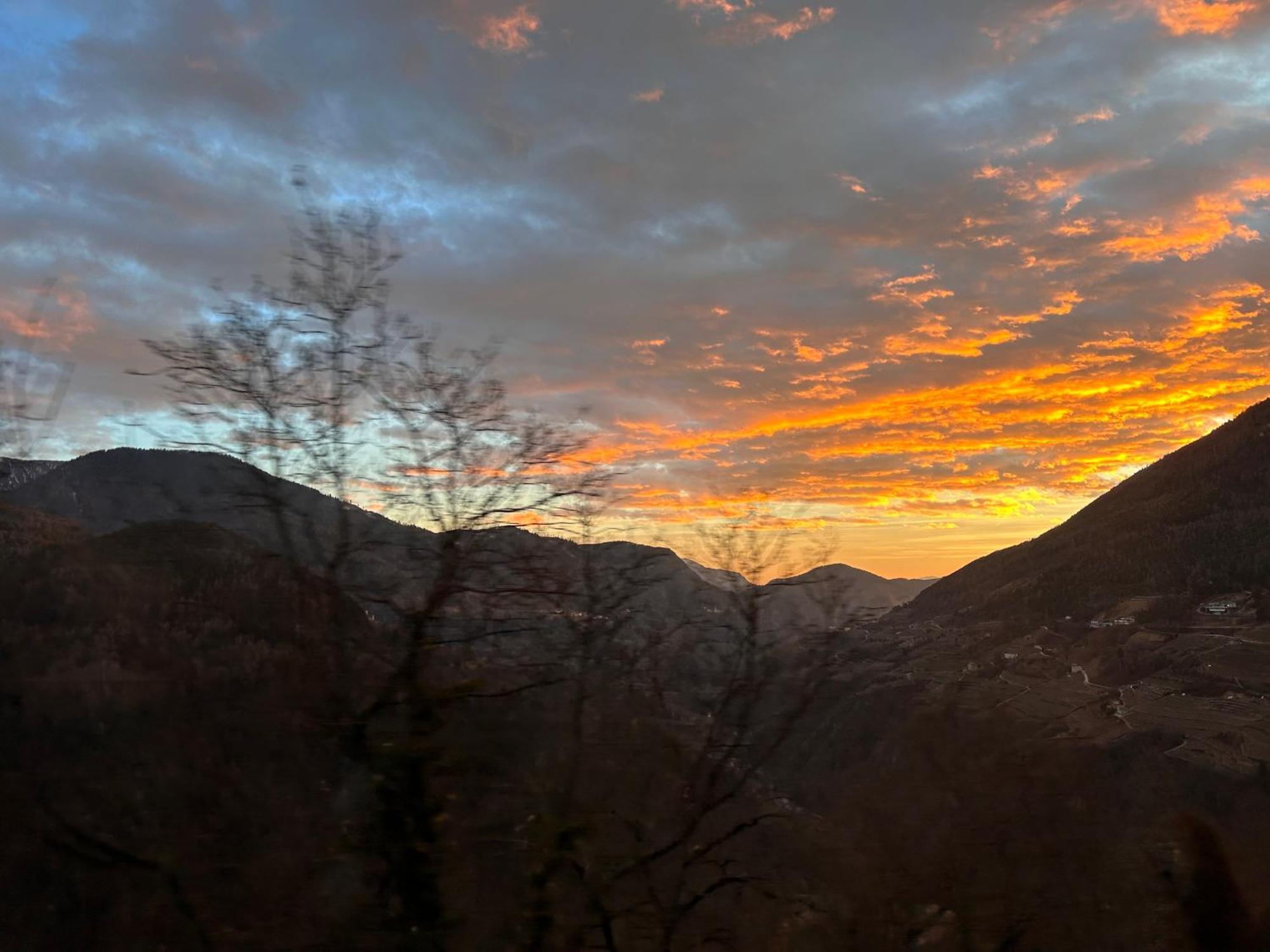Agriturismo Valfraja เชมบรา ภายนอก รูปภาพ